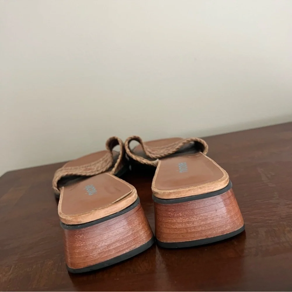 Nicole Vintage Tan Woven Slide Sandals Short Heel Size 8M